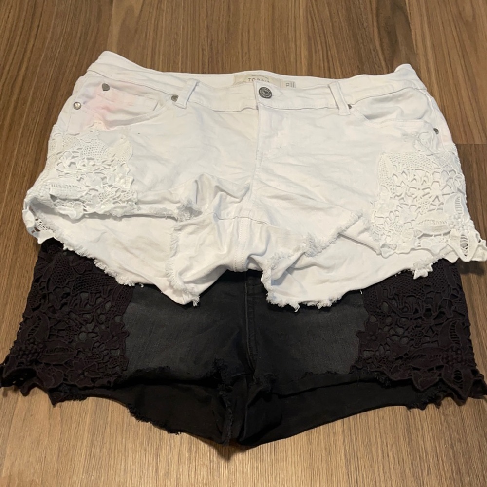 Torrid shorts size 12 lot of 2 black and white